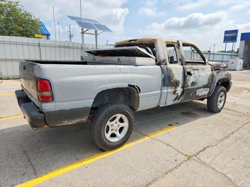 60443606 :رقم المزاد ، 3B7HF13Z11G719823 vin ، 2001 Dodge Ram 1500 مزاد بيع