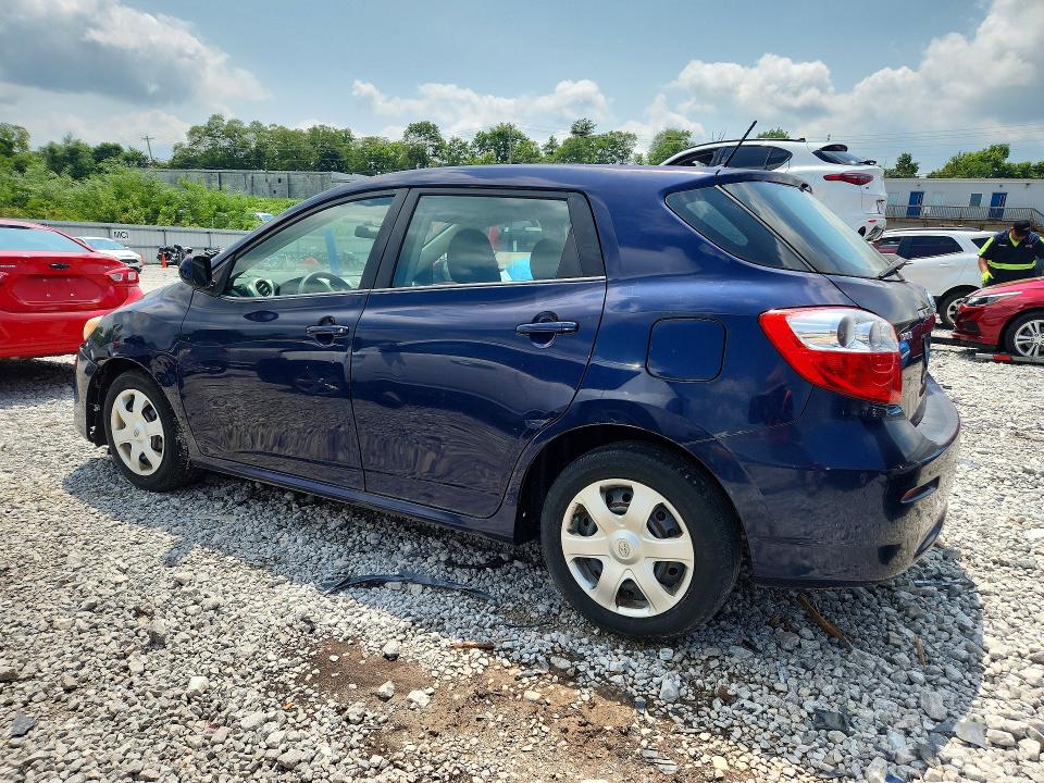 63042676 :رقم المزاد ، 2T1KU4EE4AC252978 vin ، 2010 Toyota Matrix مزاد بيع