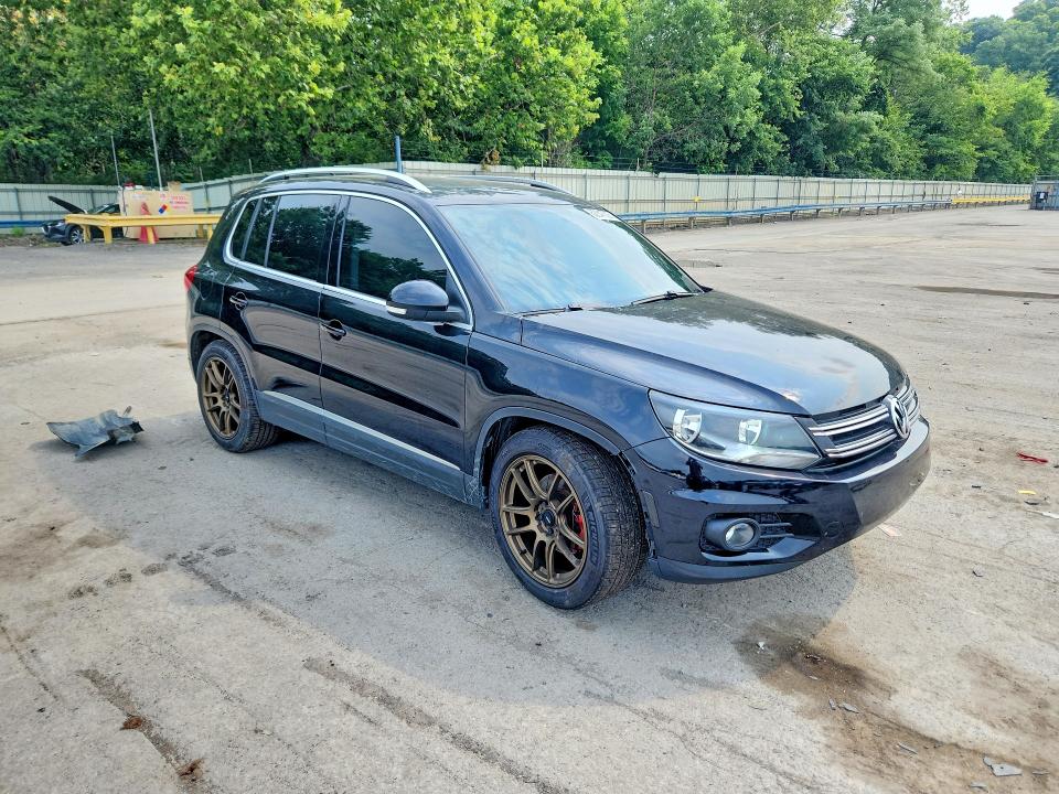 62347506 :رقم المزاد ، WVGBV7AX5FW609889 vin ، 2015 Volkswagen Tiguan مزاد بيع