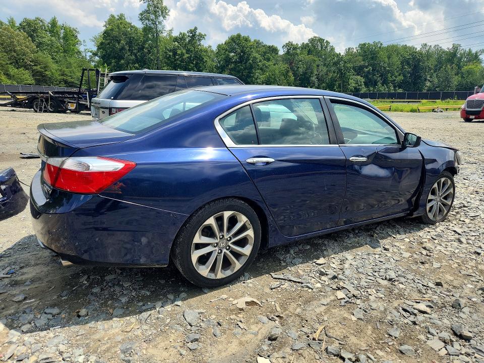2015 Honda Accord მანქანა იყიდება აუქციონზე, vin: 1HGCR2F5XFA075844, აუქციონის ნომერი: 62205336