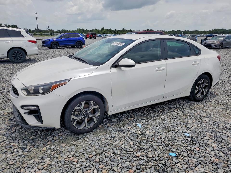61299016 :رقم المزاد ، 3KPF24AD8ME299912 vin ، 2021 Kia Forte مزاد بيع
