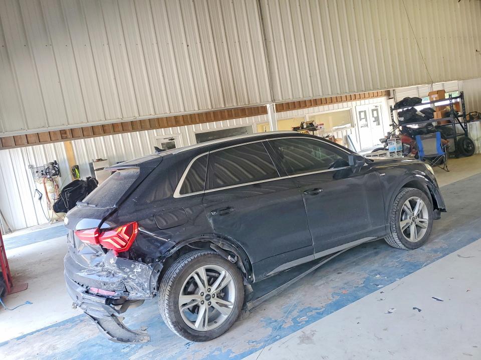 62293936 :رقم المزاد ، WA1EECF39P1119593 vin ، 2023 Audi Q3 مزاد بيع