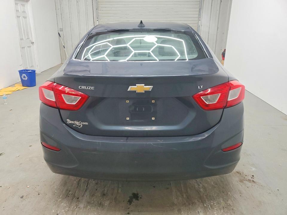 2017 Chevrolet Cruze მანქანა იყიდება აუქციონზე, vin: 1G1BE5SM1H7207354, აუქციონის ნომერი: 58619706