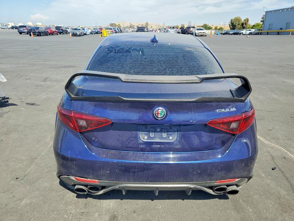 Auction sale of the 2017 Alfa Romeo Giulia, vin: ZARFAEBN8H7535664, lot number: 59174496