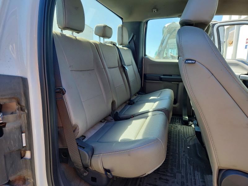 62095546 :رقم المزاد ، 1FD0X5HTXNEF14242 vin ، 2022 Ford F550 مزاد بيع