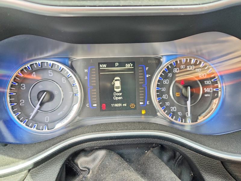 Продажа на аукционе авто 2015 Chrysler 200, vin: 1C3CCCABXFN718371, номер лота: 61622566