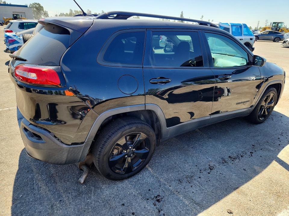 60915996 :رقم المزاد ، 1C4PJLCS8FW781382 vin ، 2015 Jeep Cherokee مزاد بيع