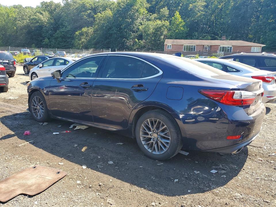 60920226 :رقم المزاد ، 58ABK1GG8JU091688 vin ، 2018 Lexus Es مزاد بيع