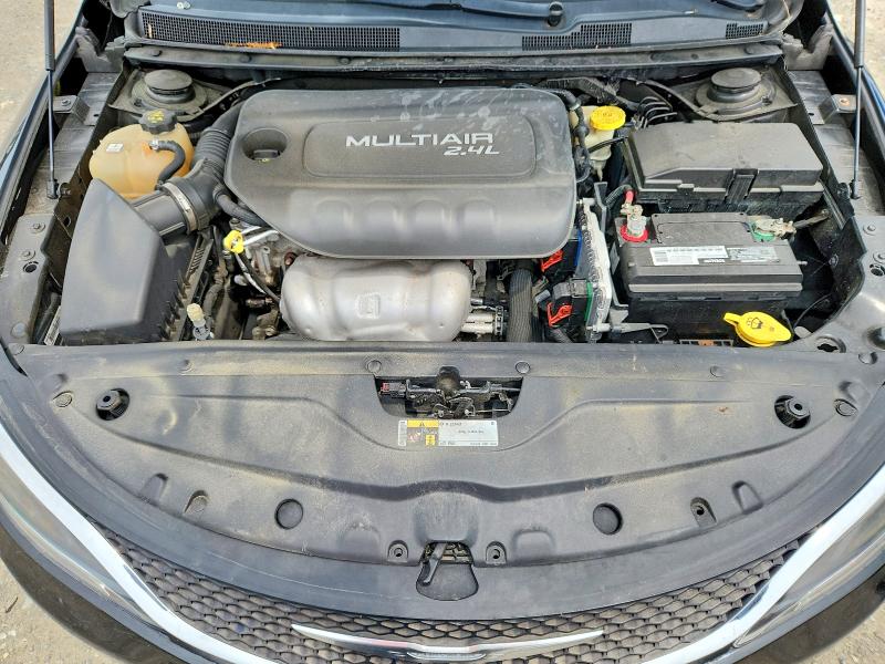 62131876 :رقم المزاد ، 1C3CCCAB5FN676529 vin ، 2015 Chrysler 200 مزاد بيع