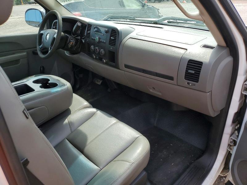 Продажа на аукционе авто 2010 Chevrolet Silverado, vin: 1GCPCPEA2AZ213058, номер лота: 62440306