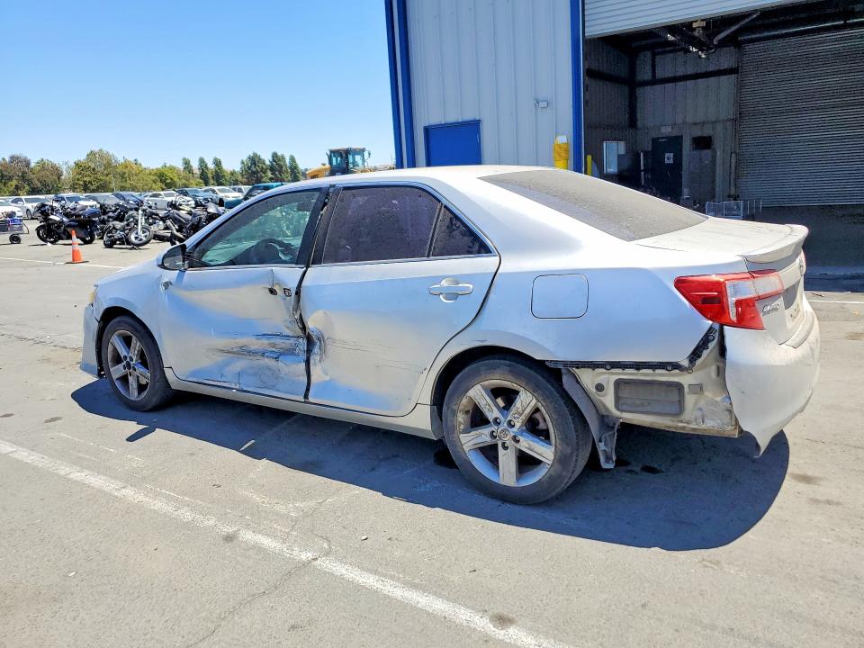 Продажа на аукционе авто 2014 Toyota Camry, vin: 4T1BF1FK5EU320089, номер лота: 60819016