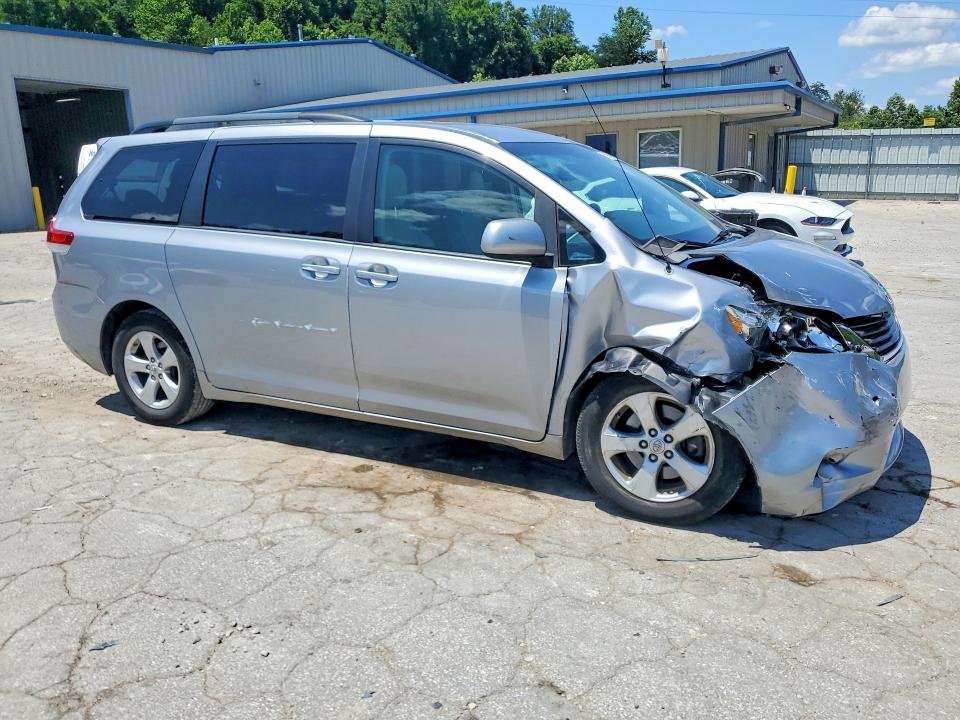 2012 Toyota Sienna მანქანა იყიდება აუქციონზე, vin: 5TDKK3DCXCS269004, აუქციონის ნომერი: 61043666