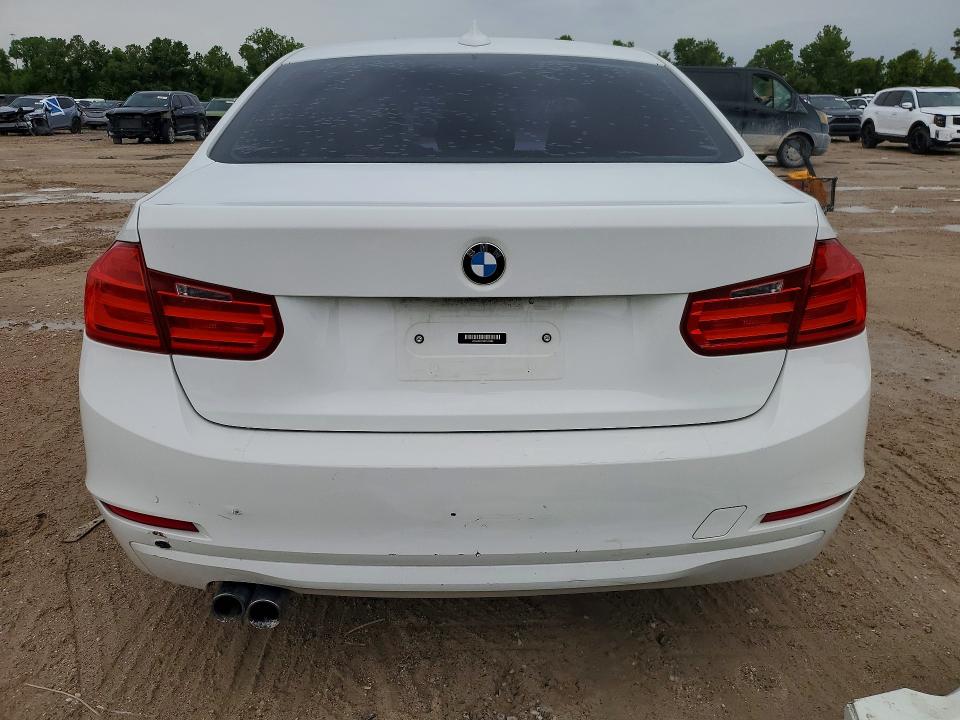 61060016 :رقم المزاد ، WBA3B3C52DF541888 vin ، 2013 Bmw 328 مزاد بيع