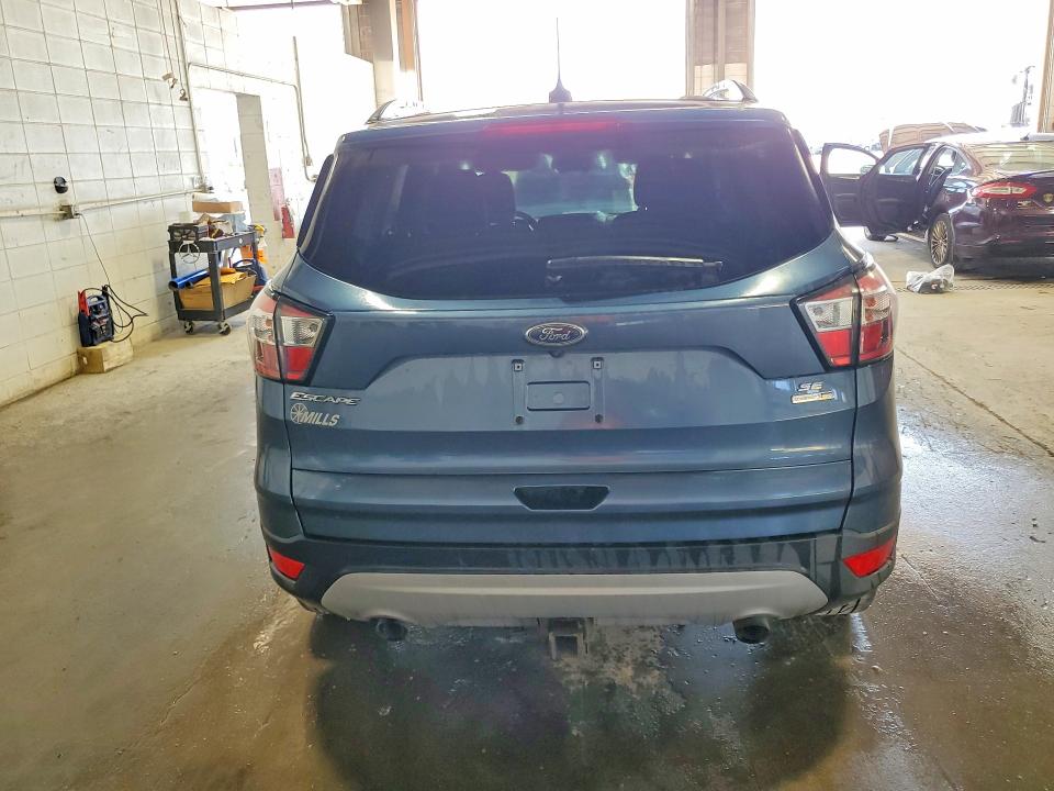 Продажа на аукционе авто 2018 Ford Escape, vin: 1FMCU9GD1JUB13573, номер лота: 58291496