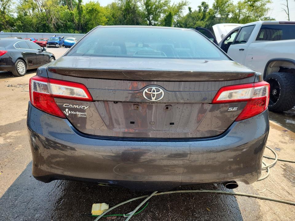 62634996 :رقم المزاد ، 4T1BF1FK9EU870671 vin ، 2014 Toyota Camry مزاد بيع