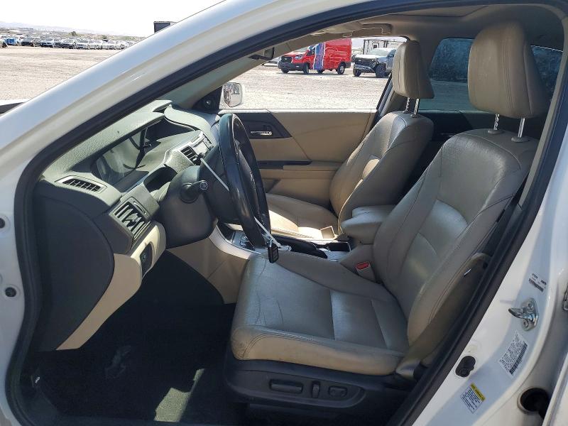 60984746 :رقم المزاد ، 1HGCR2F81FA104478 vin ، 2015 Honda Accord مزاد بيع