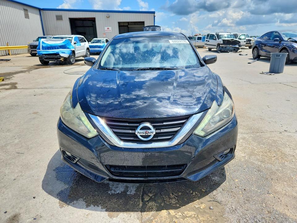 2017 Nissan Altima მანქანა იყიდება აუქციონზე, vin: 1N4AL3AP4HC123731, აუქციონის ნომერი: 60024176