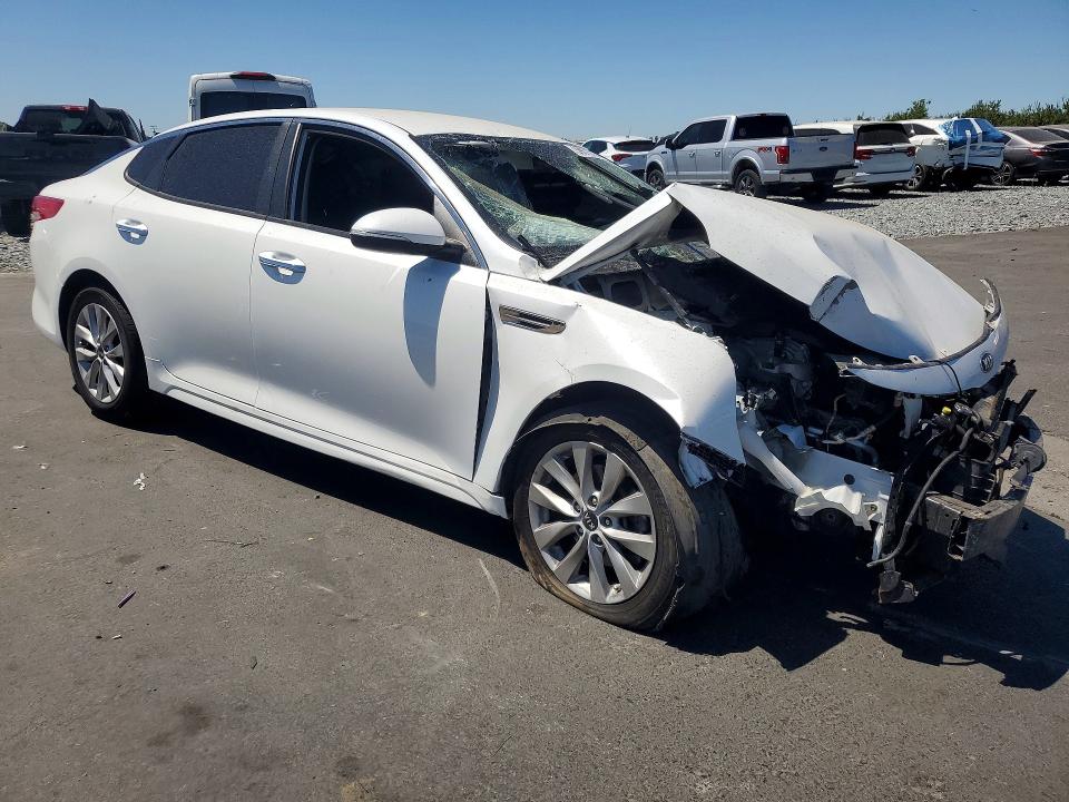 2016 Kia Optima მანქანა იყიდება აუქციონზე, vin: 5XXGT4L30GG067046, აუქციონის ნომერი: 59675706