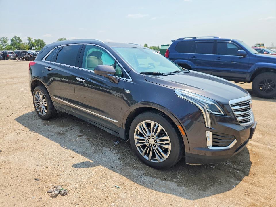 62955026 :رقم المزاد ، 1GYKNERS4HZ131378 vin ، 2017 Cadillac Xt5 مزاد بيع