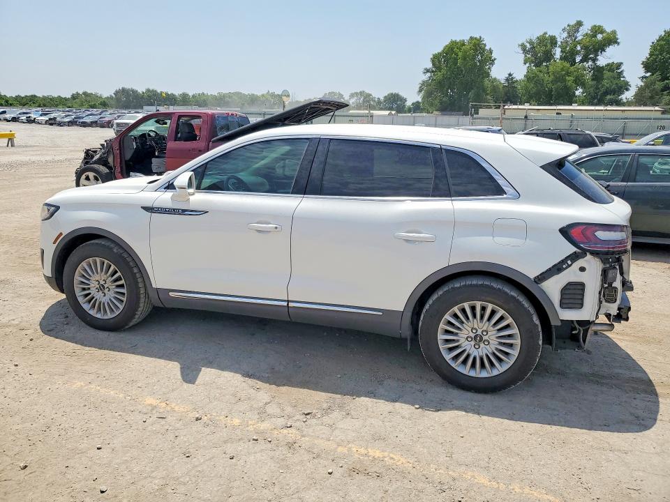 Продажа на аукционе авто 2020 Lincoln Nautilus, vin: 2LMPJ6J9XLBL15385, номер лота: 61738076