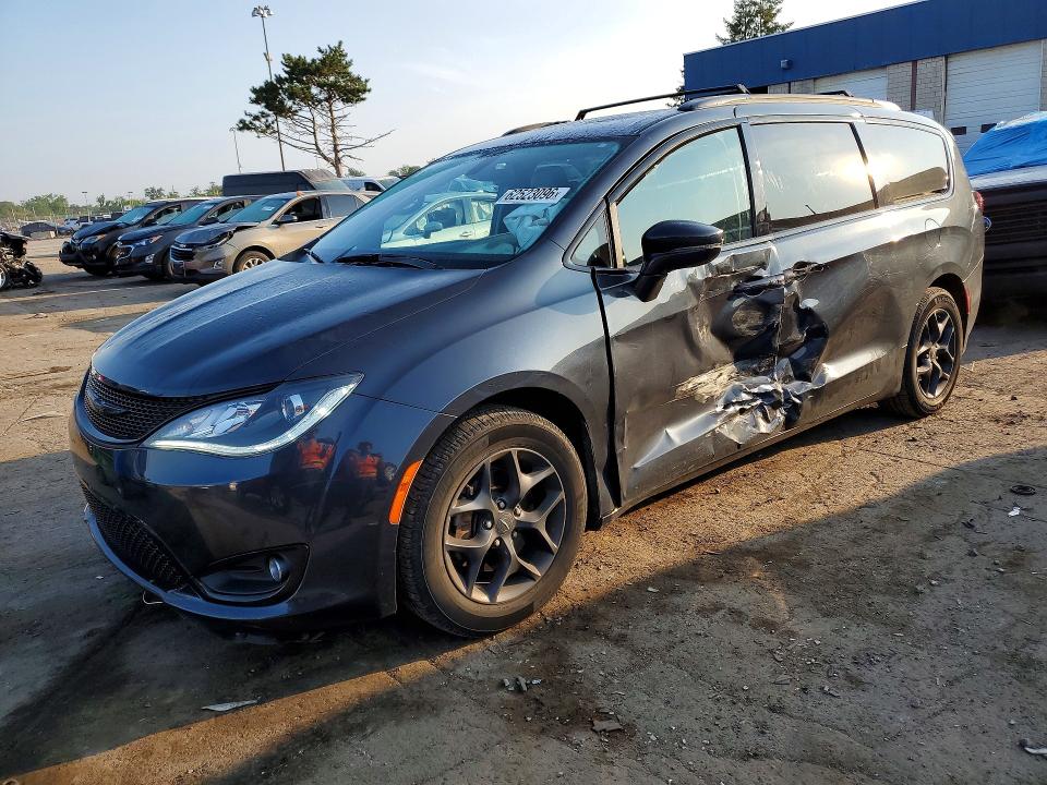 62523096 :رقم المزاد ، 2C4RC1GG2LR203599 vin ، 2020 Chrysler Pacifica مزاد بيع