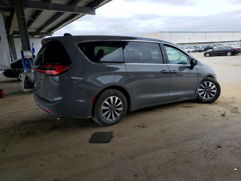 Aukcja sprzedaży 2023 Chrysler Pacifica, vin: 2C4RC1L77PR608742, numer aukcji: 60202566