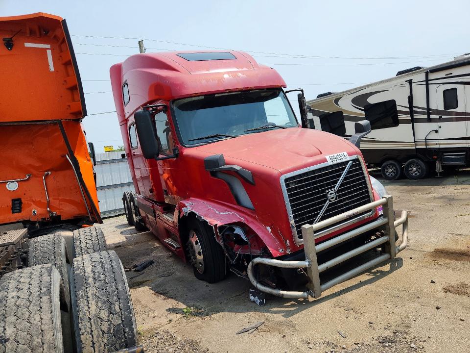 60943516 :رقم المزاد ، 4V4NC9GH96N416111 vin ، 2006 Volvo Vn Vnl مزاد بيع