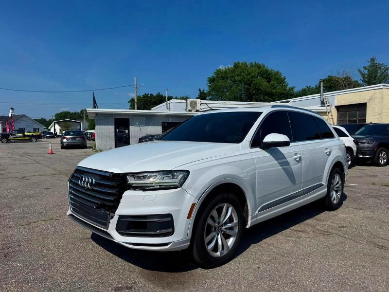 Продажа на аукционе авто 2018 Audi Q7, vin: WA1LHAF7XJD045466, номер лота: 61189536