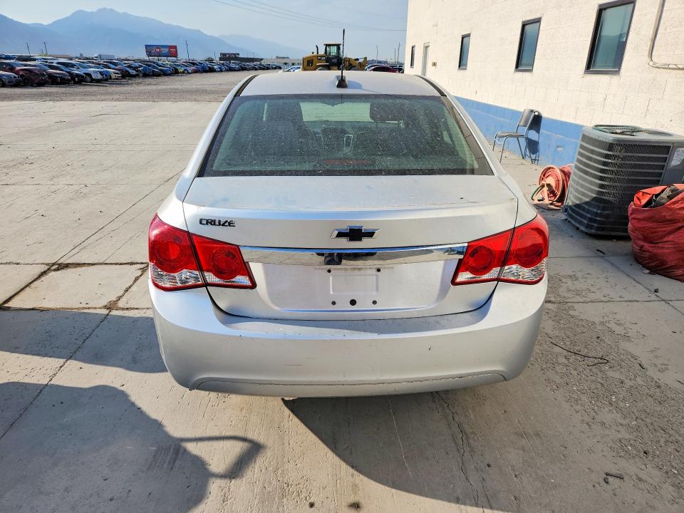 60946396 :رقم المزاد ، 1G1PC5SG1G7200585 vin ، 2016 Chevrolet Cruze Limited مزاد بيع