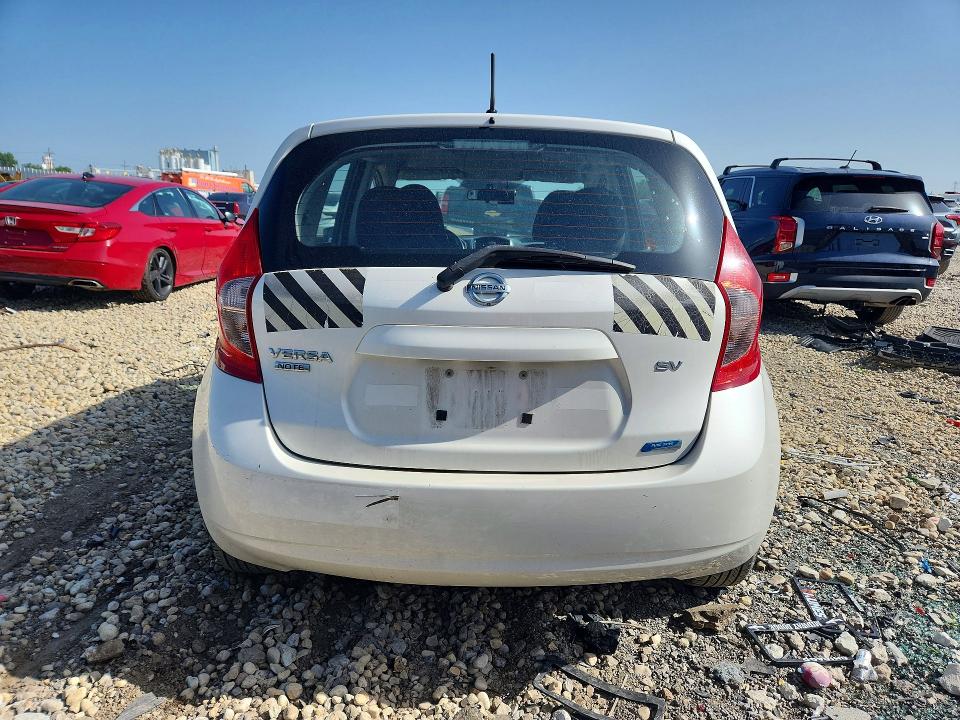 2015 Nissan Versa Note მანქანა იყიდება აუქციონზე, vin: 3N1CE2CP7FL355930, აუქციონის ნომერი: 85769925