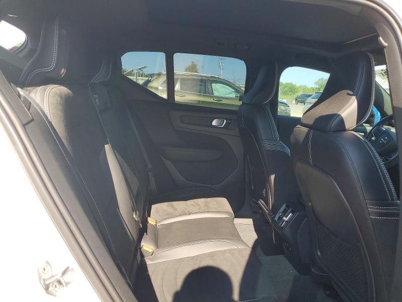 Продажа на аукционе авто 2021 Volvo Xc40, vin: YV4162UM1M2616857, номер лота: 61702196