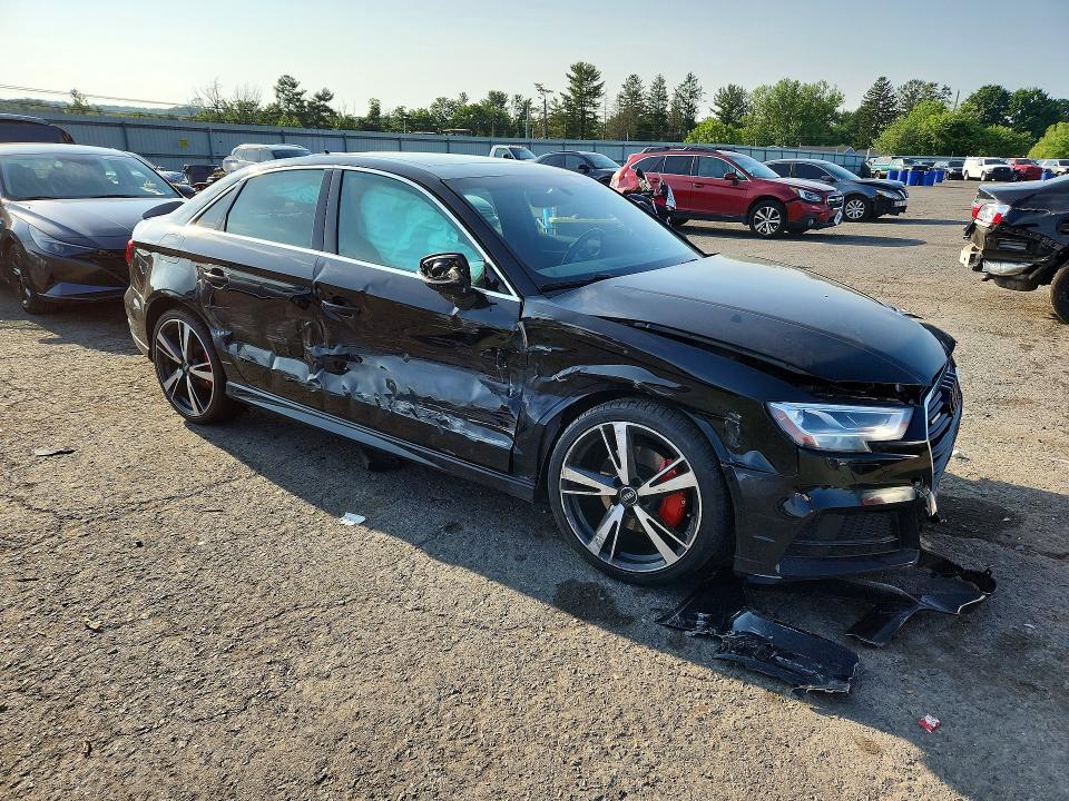 59609436 :رقم المزاد ، WAUJ8GFF3J1041121 vin ، 2018 Audi A3 مزاد بيع