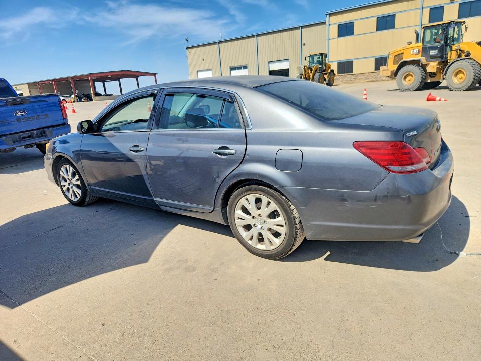 62309526 :رقم المزاد ، 4T1BK36B68U319545 vin ، 2008 Toyota Avalon مزاد بيع