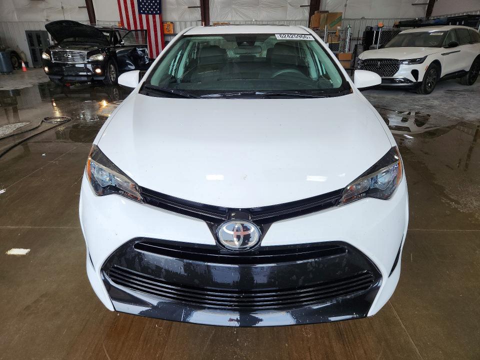 2018 Toyota Corolla მანქანა იყიდება აუქციონზე, vin: 5YFBURHE1JP813145, აუქციონის ნომერი: 62425966
