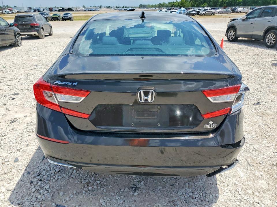 Продажа на аукционе авто 2018 Honda Accord, vin: 1HGCV1F19JA136502, номер лота: 60142396