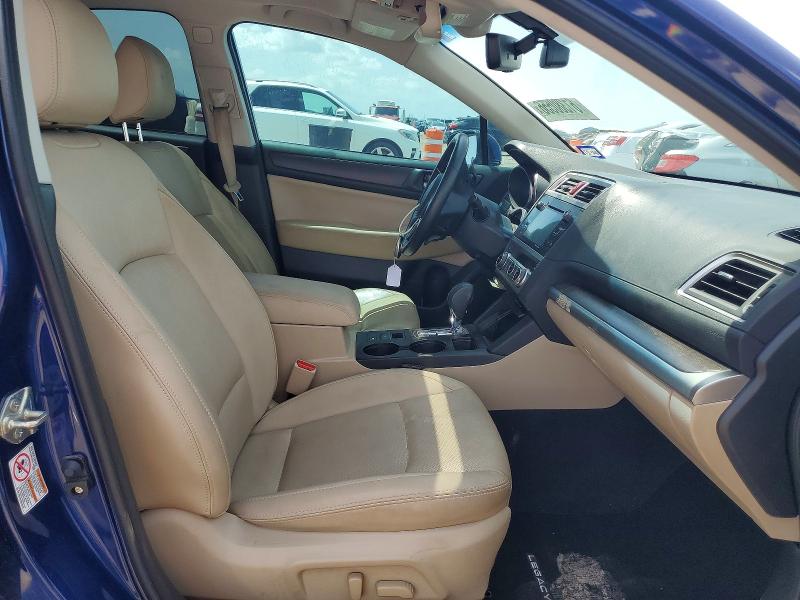 61380556 :رقم المزاد ، 4S3BNAN69H3022022 vin ، 2017 Subaru Legacy مزاد بيع