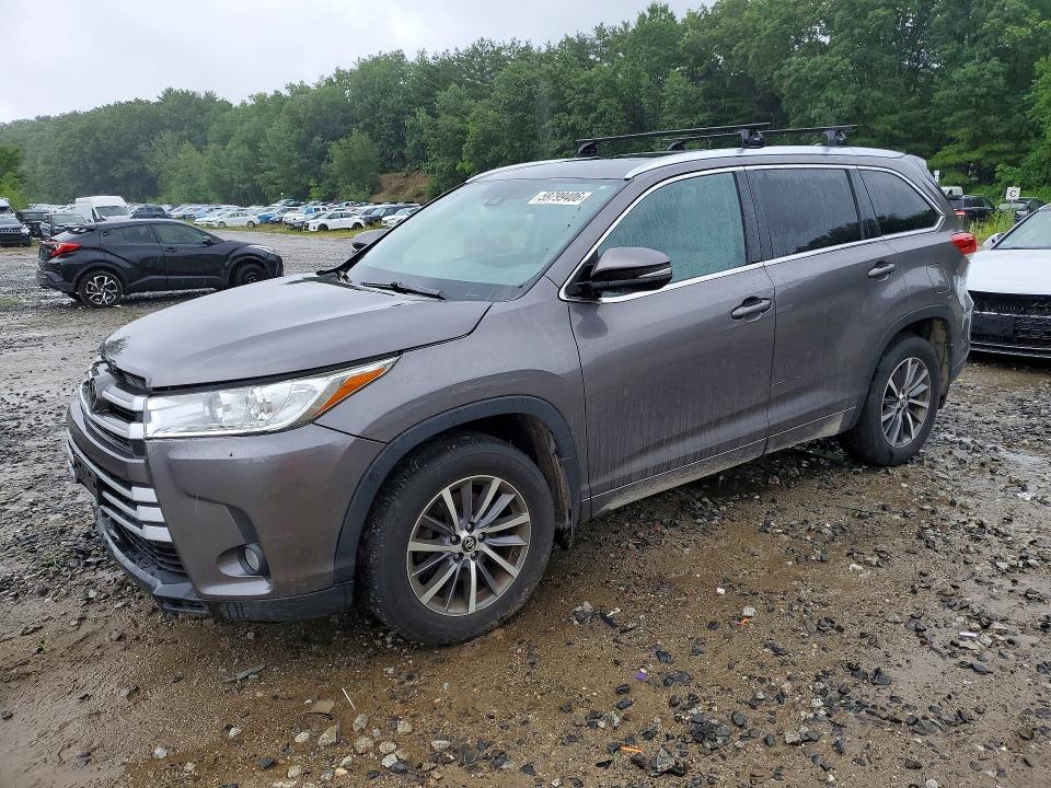 Продажа на аукционе авто 2017 Toyota Highlander, vin: 5TDJZRFH6HS510017, номер лота: 59799406