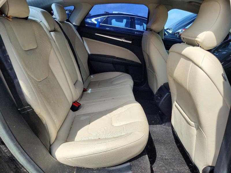 61003406 :رقم المزاد ، 3FA6P0SU6JR180999 vin ، 2018 Ford Fusion مزاد بيع