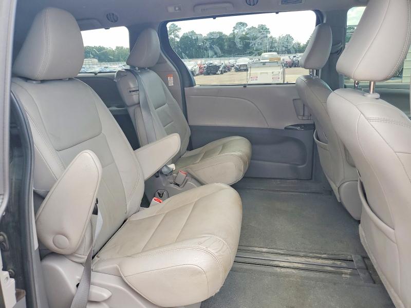2015 Toyota Sienna მანქანა იყიდება აუქციონზე, vin: 5TDYK3DC7FS597317, აუქციონის ნომერი: 59835916
