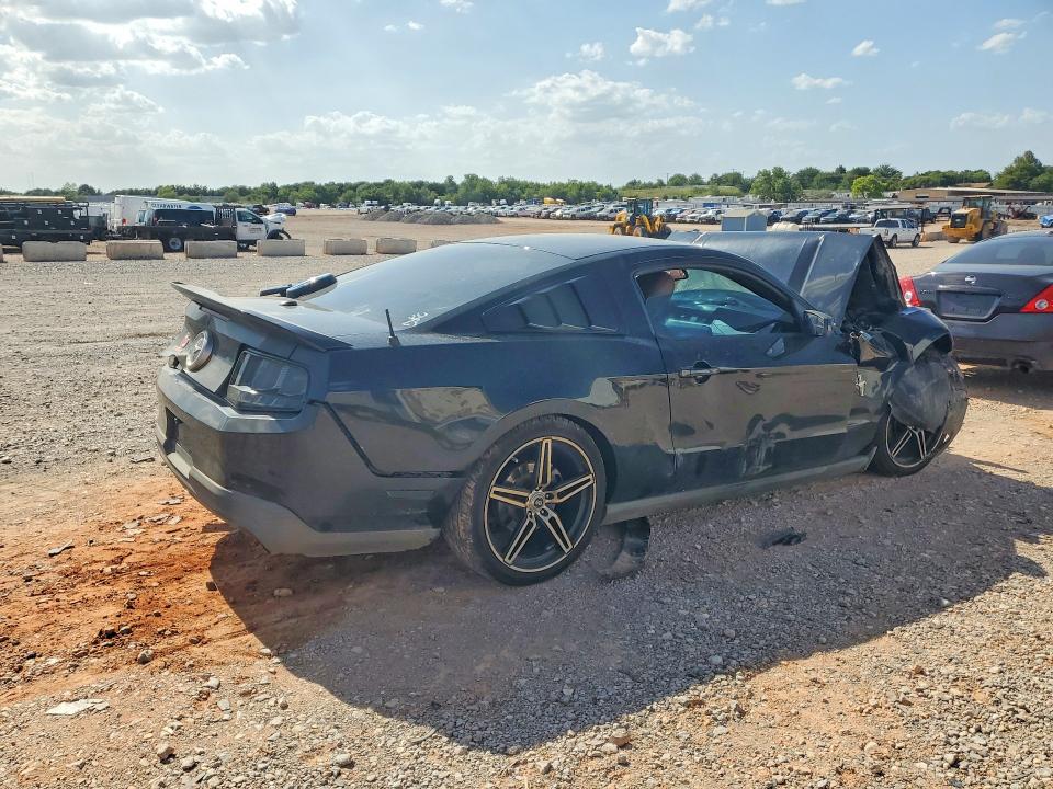 62046166 :رقم المزاد ، 1ZVBP8AM5B5103132 vin ، 2011 Ford Mustang مزاد بيع
