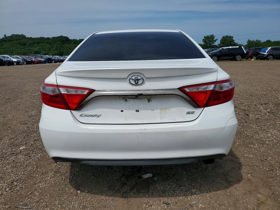 60218436 :رقم المزاد ، 4T1BF1FK9GU591627 vin ، 2016 Toyota Camry مزاد بيع