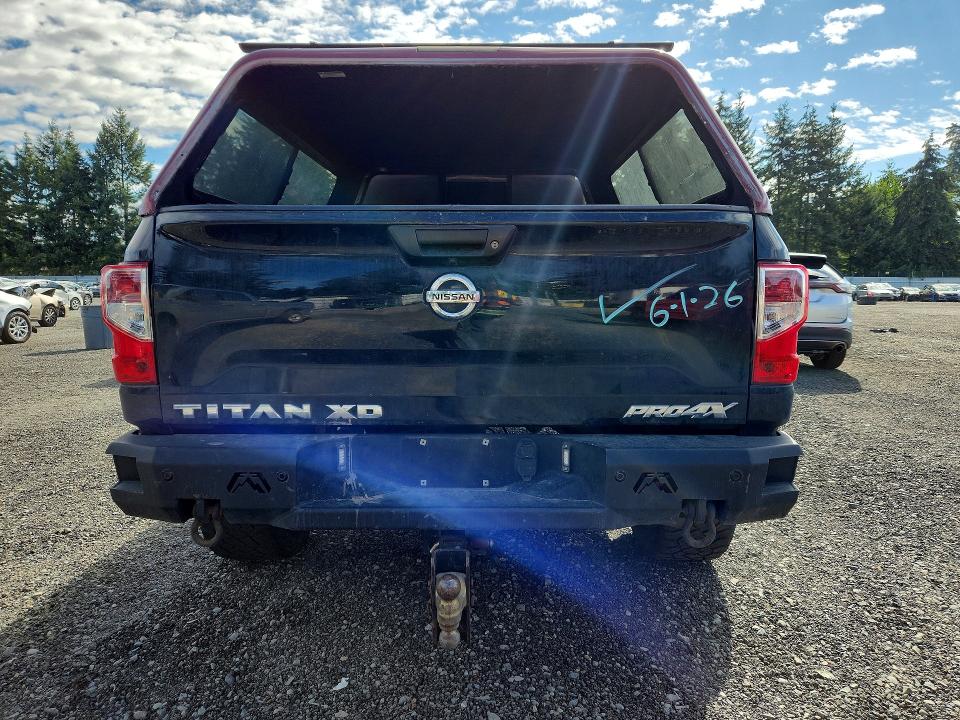 Продажа на аукционе авто 2016 Nissan Titan Xd, vin: 1N6BA1F40GN515516, номер лота: 62728066