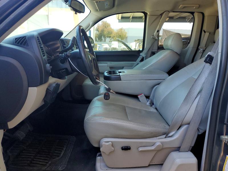 60486406 :رقم المزاد ، 1GCRCSE01BZ162740 vin ، 2011 Chevrolet Silverado مزاد بيع