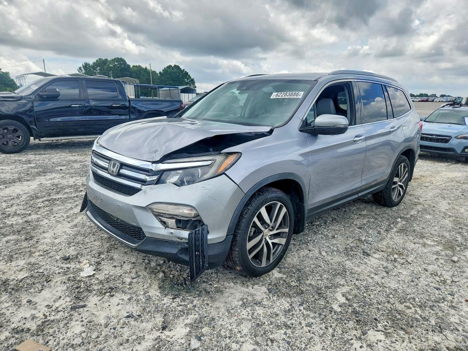62283886 :رقم المزاد ، 5FNYF5H9XJB007865 vin ، 2018 Honda Pilot مزاد بيع