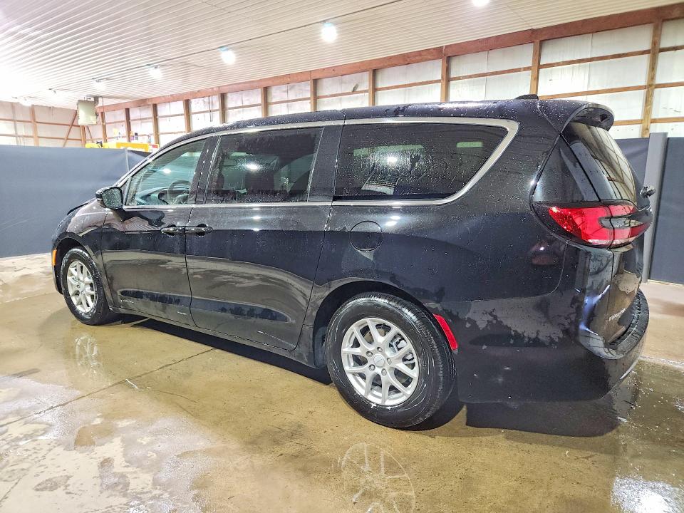 63465356 :رقم المزاد ، 2C4RC1BG1VR576675 vin ، 2027 Chrysler Pacifica مزاد بيع