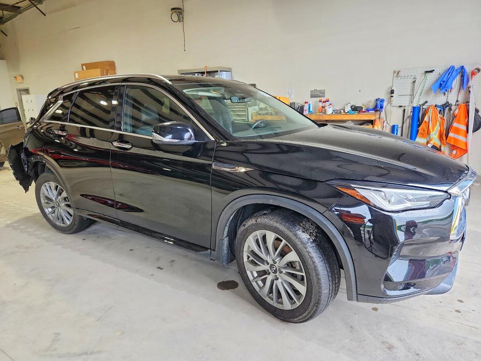 60155356 :رقم المزاد ، 3PCAJ5BB8PF110013 vin ، 2023 Infiniti Qx50 مزاد بيع