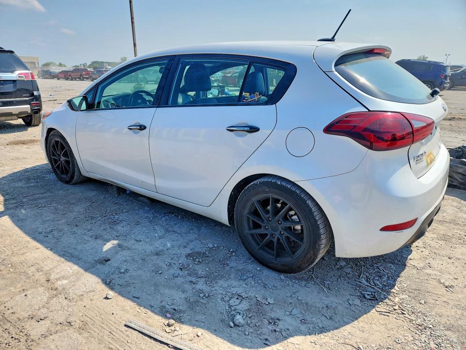 2016 Kia Forte მანქანა იყიდება აუქციონზე, vin: KNAFZ5A35G5498745, აუქციონის ნომერი: 60918086