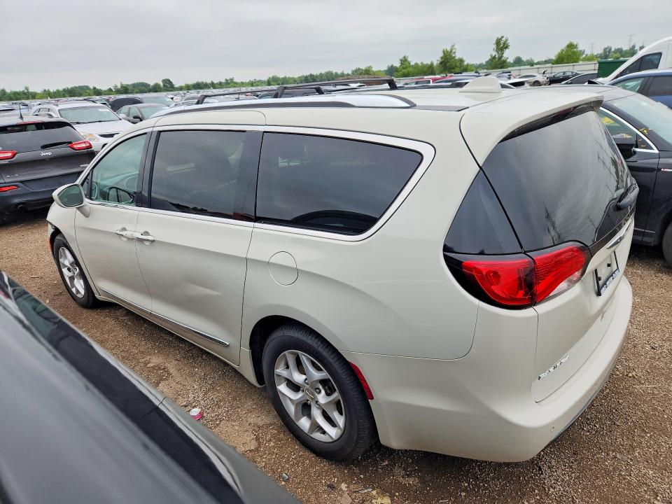 Продажа на аукционе авто 2017 Chrysler Pacifica, vin: 2C4RC1EG6HR743810, номер лота: 61983336