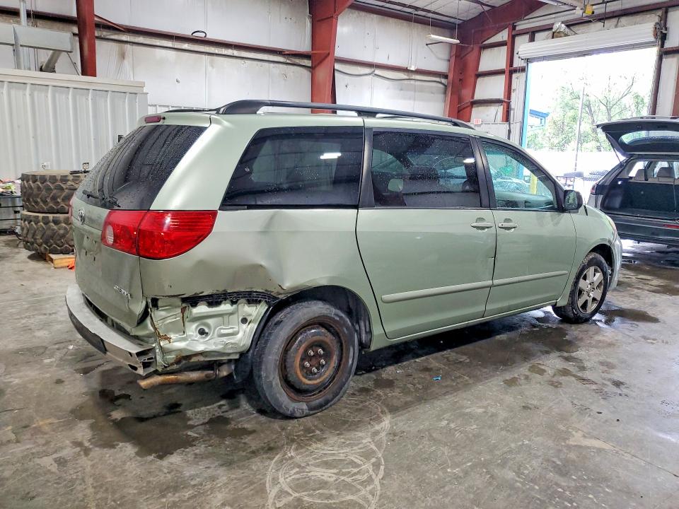 2008 Toyota Sienna მანქანა იყიდება აუქციონზე, vin: 5TDZK23C08S116732, აუქციონის ნომერი: 62705006