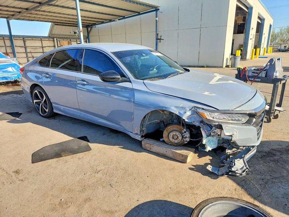 62207756 :رقم المزاد ، 1HGCV1F36NA012453 vin ، 2022 Honda Accord مزاد بيع